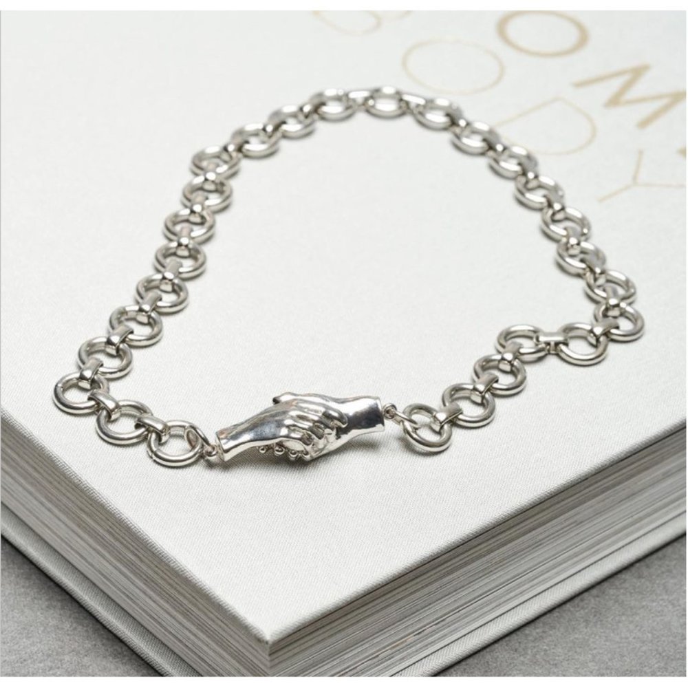Silver Magnetic Holding Hands Chain Chocker Necklace Best Friends - Picture 4 of 5
